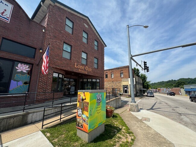 Foto del edificio - $300 Off 1st Month's Rent!