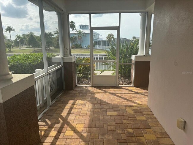 Foto del edificio - 5714 Tides Pl