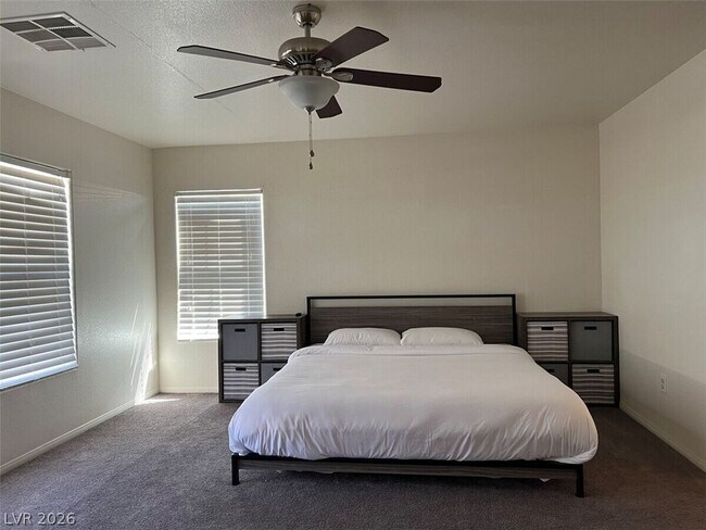 Foto del edificio - 3314 Cave Primrose St