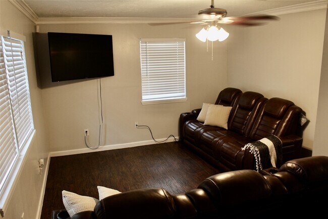 Foto del edificio - 2614 Cleburne St