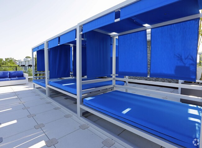 Terraza de la casa club - Reveal Heathrow