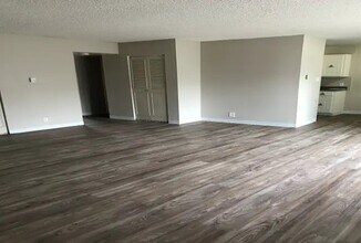 Building Photo - 11051 W 63rd Pl