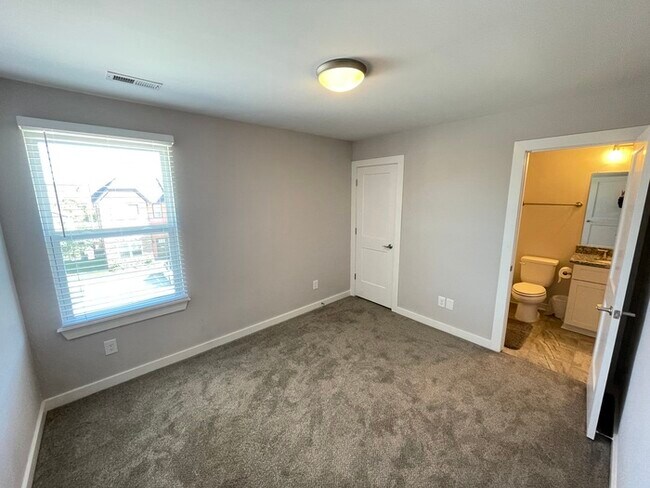 Foto del edificio - Matlock Townhomes 2 bedroom unit, close to...