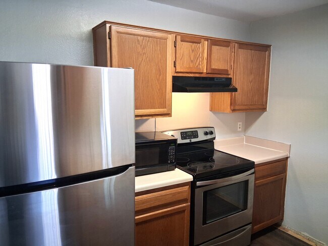 Foto del edificio - 4914 Parkwood Dr