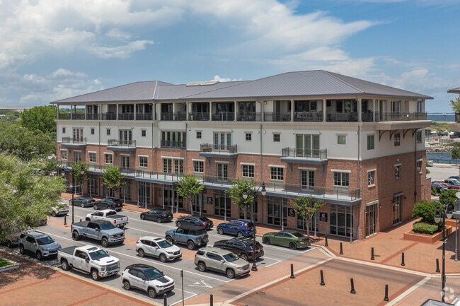 Yacht Harbour Condominiums