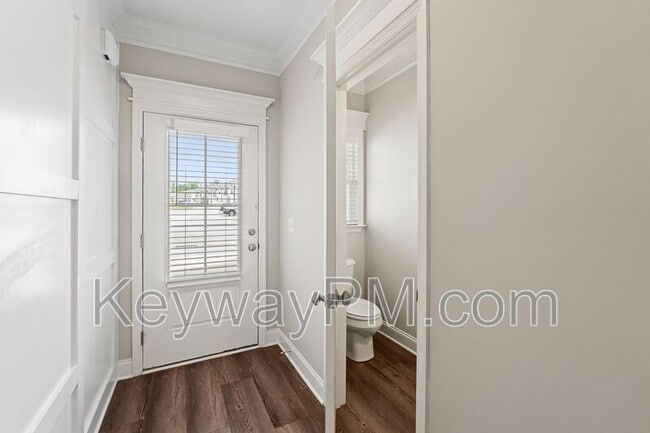 Building Photo - 4504 Chestnut Trl