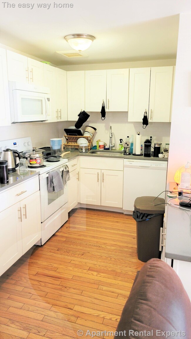 Photo - 134 Summer St Apartment