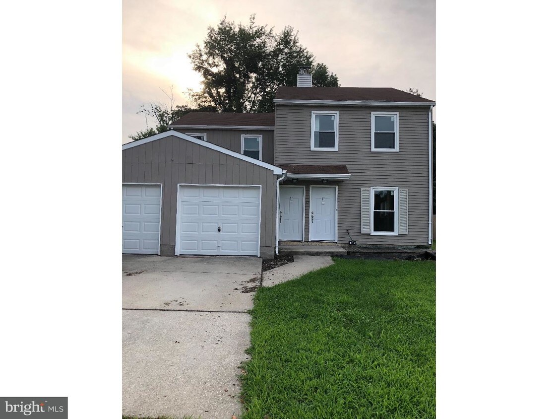 31 Spar Dr, Sicklerville, NJ 08081 Room for Rent in Sicklerville, NJ