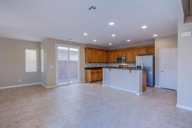 Foto del edificio - 3 bedroom 2.5 bathroom home in Mountain's ...