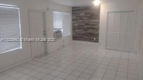 Building Photo - 7835 Crespi Blvd