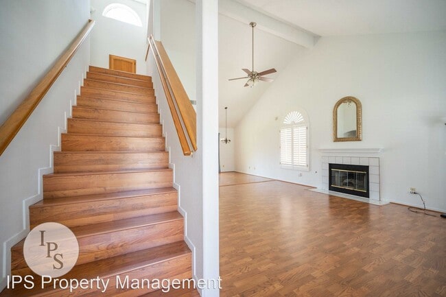 Building Photo - 3 br, 2 bath House - 1373 E Richmond Ave