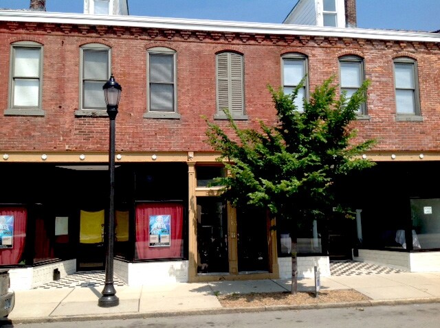 Building Photo - 7609-7611 S Broadway