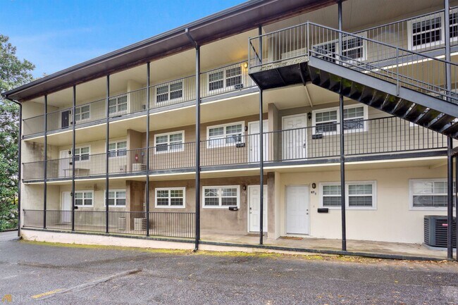 Building Photo - 897 North Highland Avenue Northeast