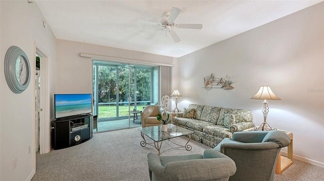 Foto del edificio - 8750 Olde Hickory Ave