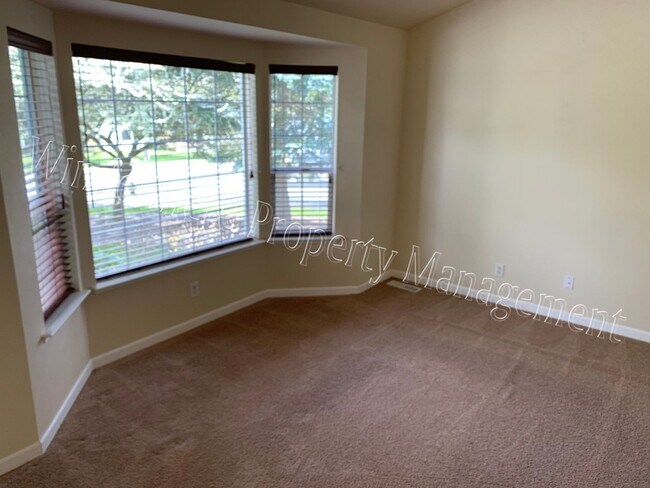 Building Photo - Charming Four Bedroom Central Kitsap Home