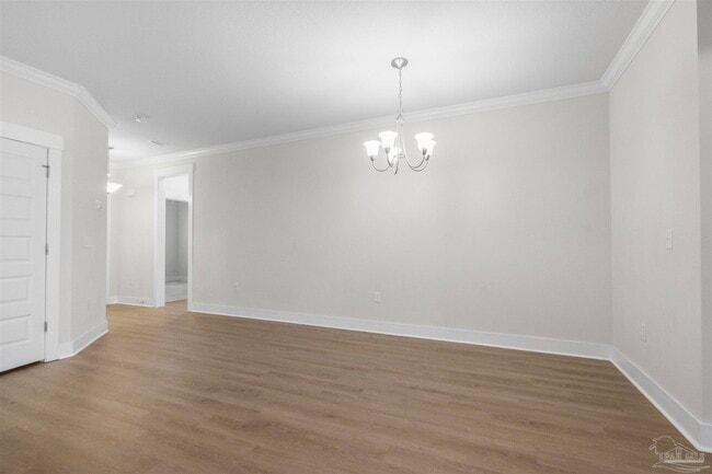 Foto del edificio - 704 Brambling Ct