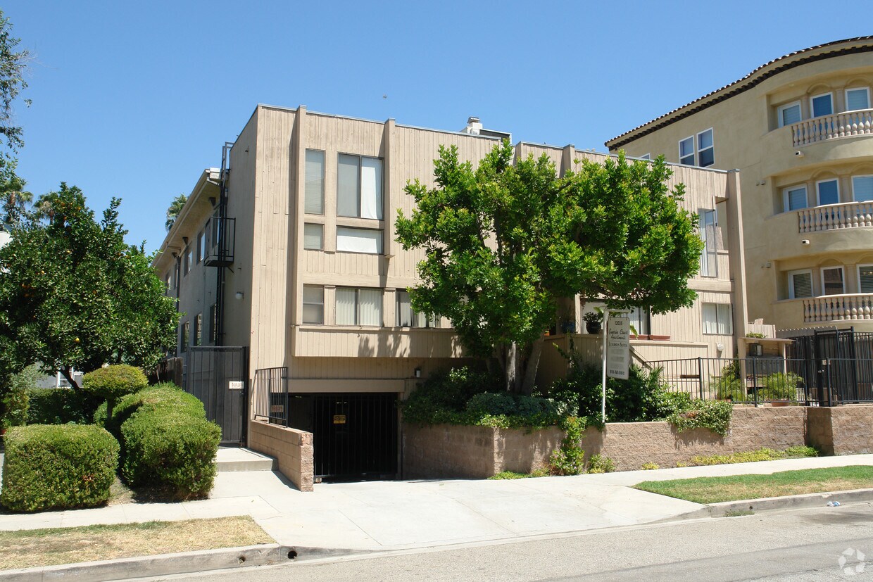 Foto del edificio - 12035 Guerin St
