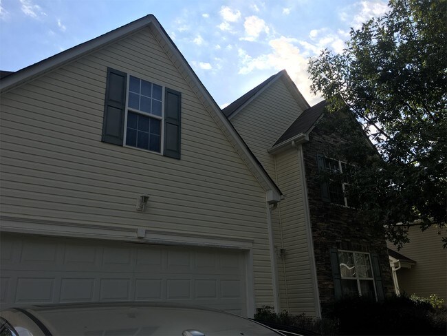 Building Photo - 5805 Twin Brook Dr