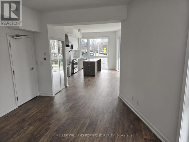 Building Photo - 35 Birchcliff Ave