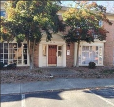 Building Photo - 509 Highwood Dr