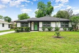 Building Photo - 3302 Westridge St