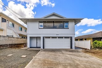 Building Photo - 2017 Liliha St