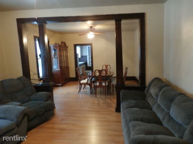 Building Photo - 2 br, 1 bath Apartment - 1112 Spring St Apt 1