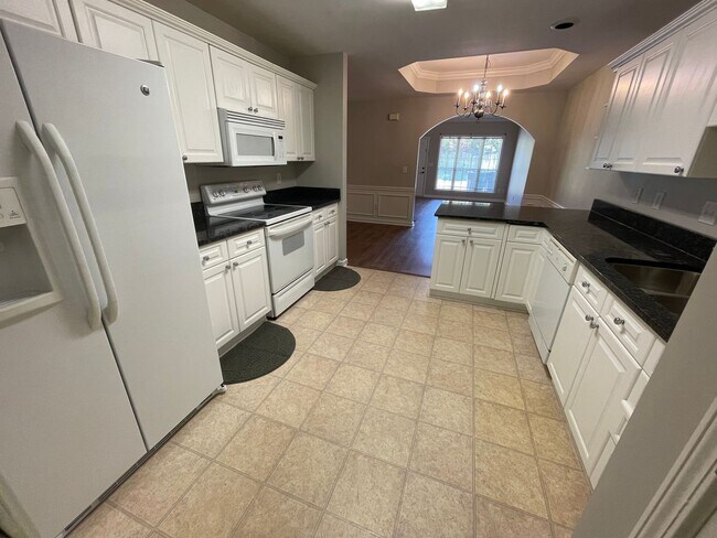 Building Photo - Townhome for rent in Pelham