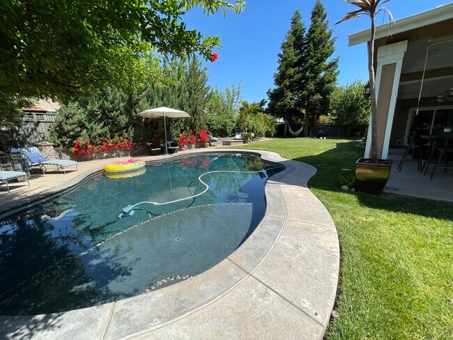 Back Yard , Pool and gas fire pit - 1279 Sausalito Way