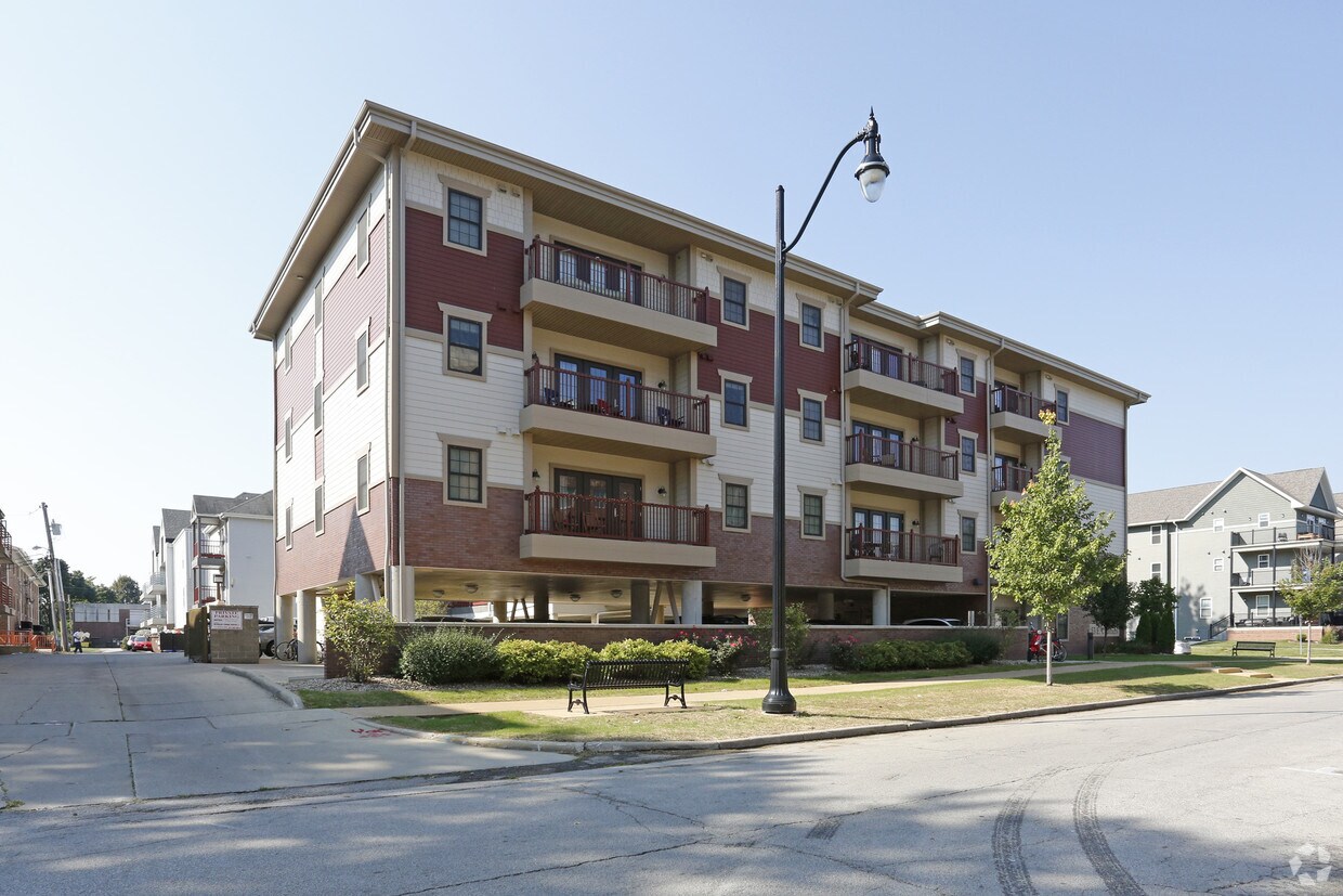 Foto principal - Smith Apartments @ 53 East Chalmers