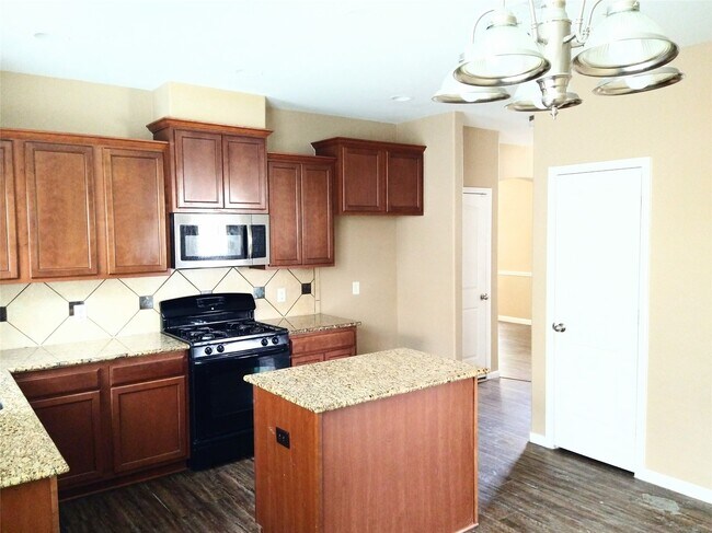 Foto del edificio - 2315 Thorn Berry Creek Ln