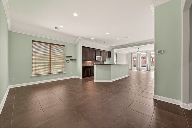 Foto del edificio - 1410 Silver Rings Ct