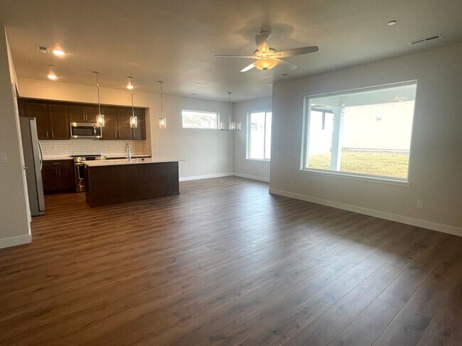 Foto del edificio - New Construction Tanninen Home in Richland
