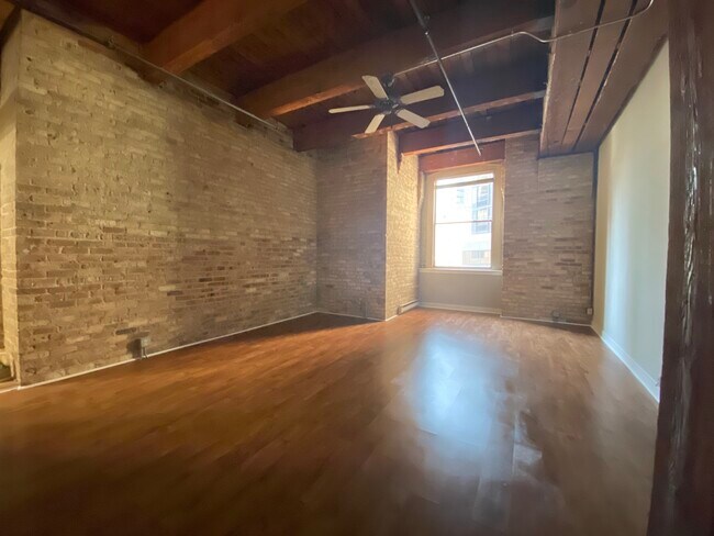 Building Photo - 540 N Lake Shore Dr