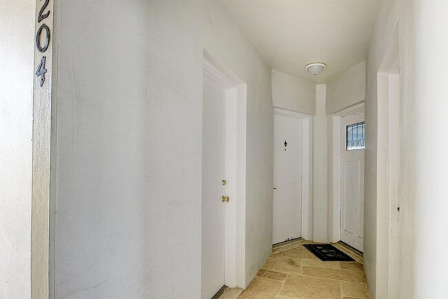 Photo - 410 Wilma Cir Apartment