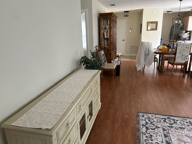 Building Photo - 1116 San Bernardo Rd