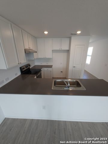 Building Photo - 13102 Watrous Dr