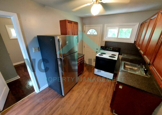 Foto del edificio - 2017 Todd St