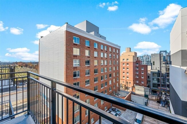 Building Photo - 43-34 53rd St
