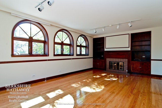 Foto del edificio - 615 W Dickens Ave