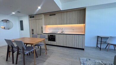 Building Photo - 225 N Miami Ave