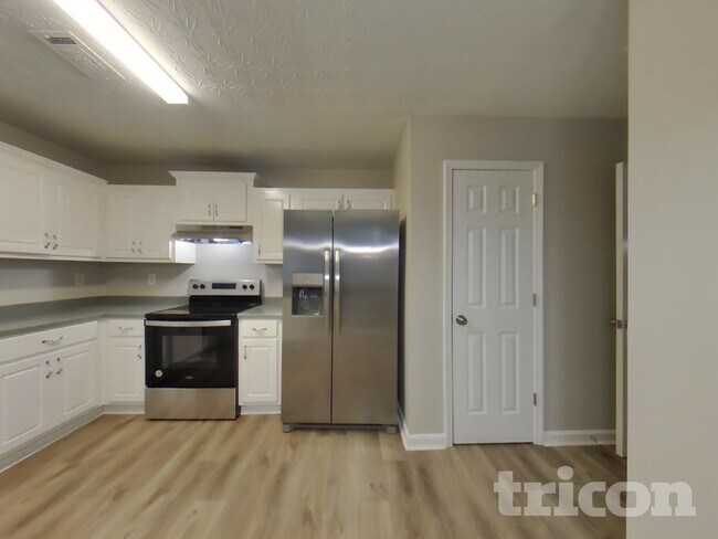 Foto del edificio - 338 Shadowbrooke Cir SW