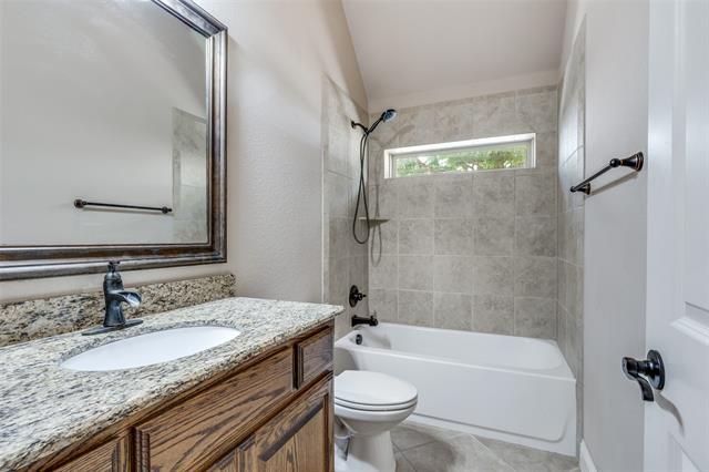 Foto del edificio - 15600 Fire Creek Ln