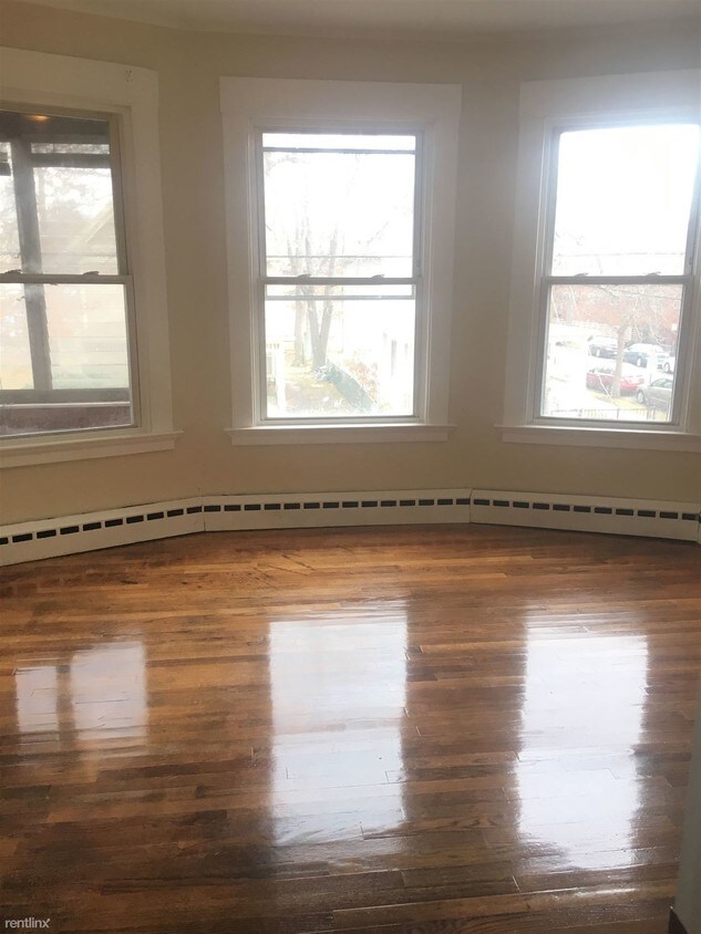 Foto principal - 102 Atwater St