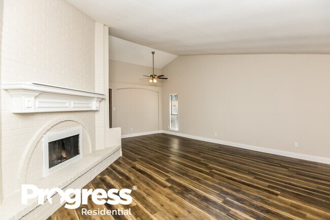 Building Photo - 6707 Greenspring Dr