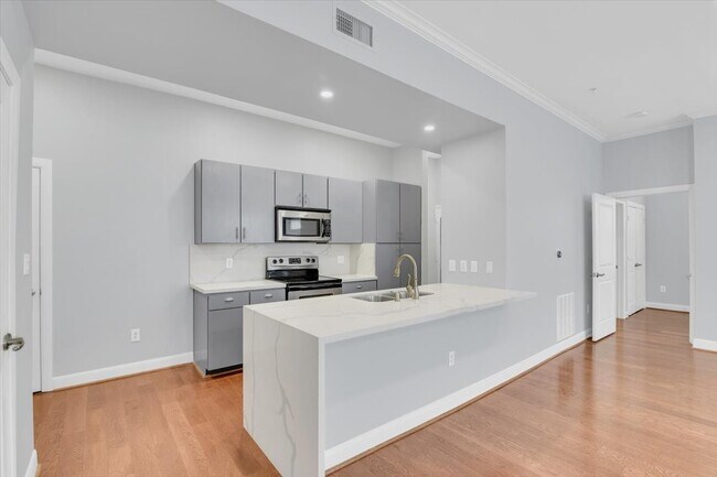 Building Photo - 300 St Joseph Pkwy