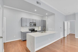 Building Photo - 300 St Joseph Pkwy