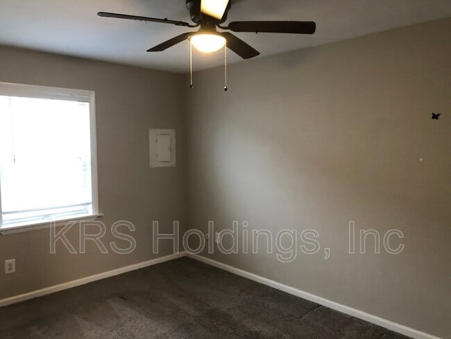 Building Photo - 615 W Ocean View Ave