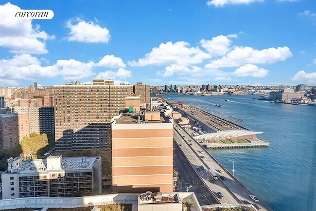 Foto del edificio - 225 Cherry St