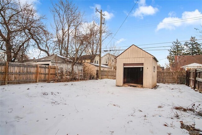 Foto del edificio - 4000 Berkshire St